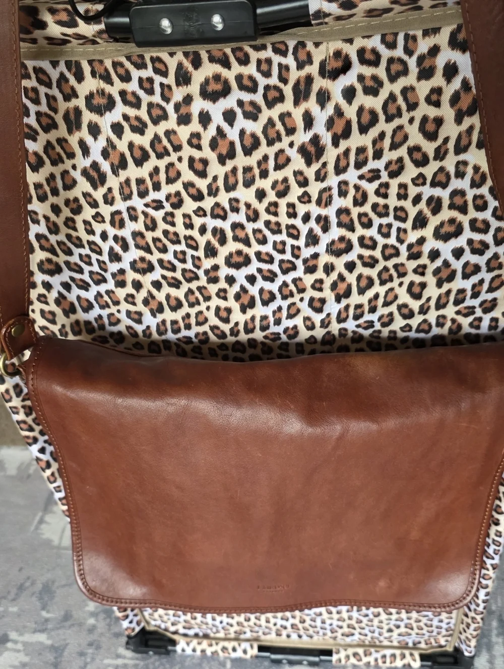 I Medici Italian Leather Crossbody Bag Cognac Flap Shoulder Vintage